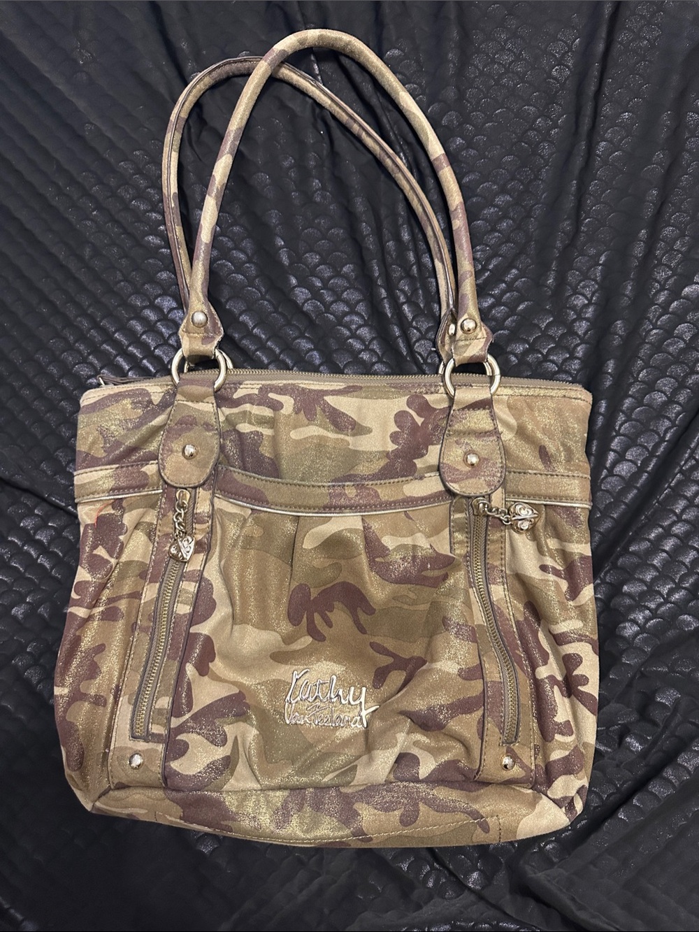 Kathy Van Zeeland Tan & Brown Camouflage Tote vintage y2k